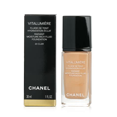 chanel vitalumiere radiant moisture rich fluid foundation|chanel foundation makeup.